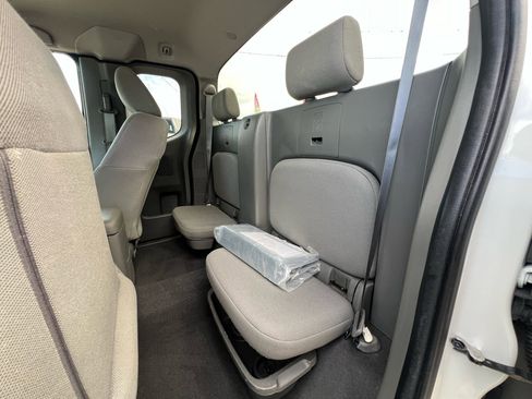 Used 2020 Nissan Frontier S w/ S Utility Package image 22