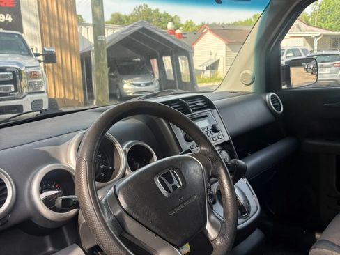 Used 2004 Honda Element EX image 11
