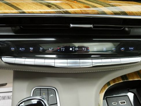 Used 2021 Cadillac Escalade Premium Luxury Platinum image 31