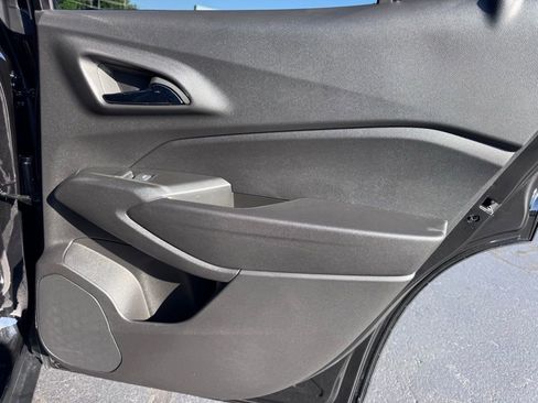 Used 2026 Chevrolet Trax RS w/ Sunroof Package FWD image 27