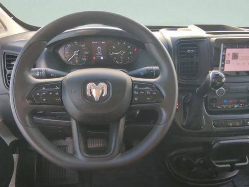 Used 2025 RAM ProMaster 2500 w/ Convenience Group FWD image 11