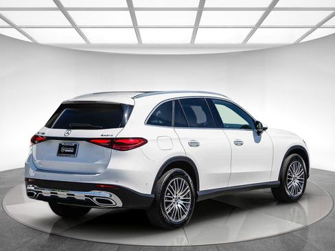 Certified 2026 Mercedes-Benz GLC 300 4MATIC image 4