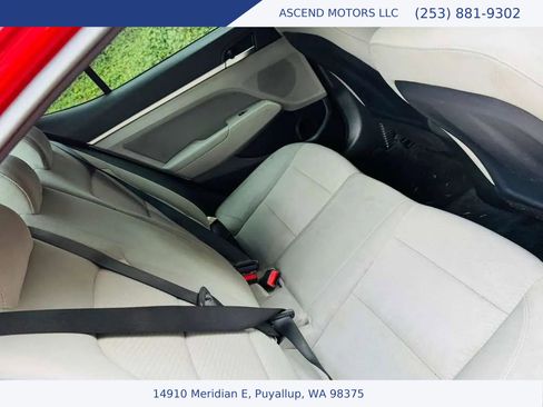Used 2020 Hyundai Elantra SEL image 12