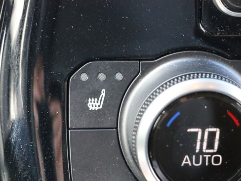 Used 2022 Toyota Highlander XLE image 21