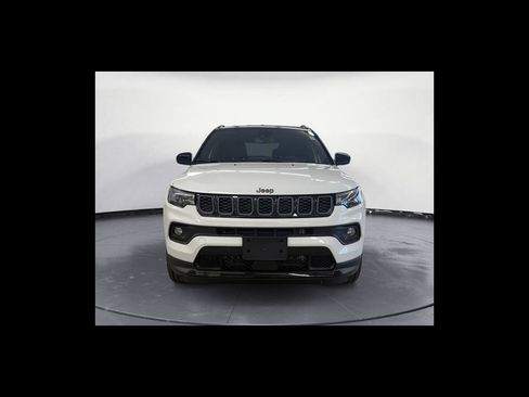 Used 2024 Jeep Compass Latitude w/ Convenience Group AWD/4WD image 9