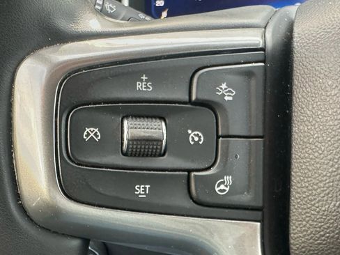 Used 2025 Chevrolet Silverado 1500 LT image 23