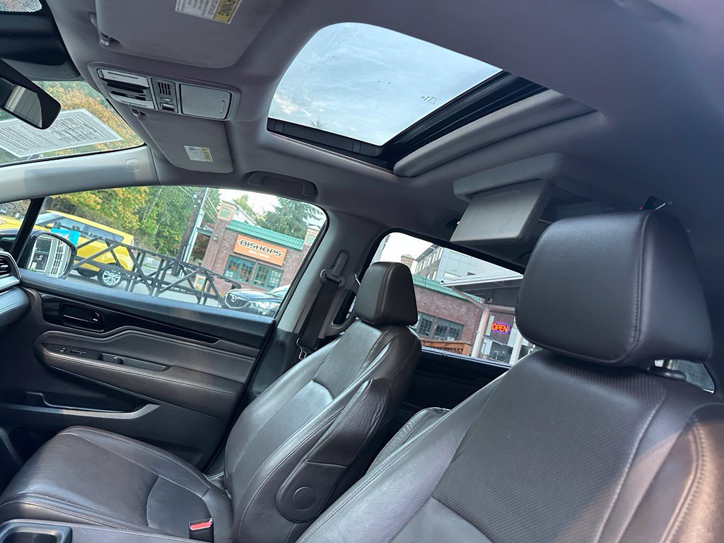 Used 2018 Honda Odyssey Elite image 14