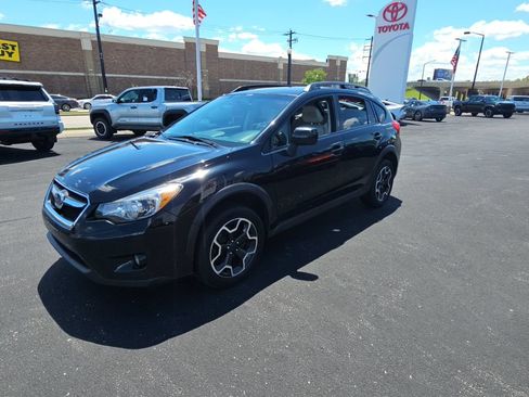 Used 2014 Subaru Crosstrek 2.0i Premium w/ Moonroof Package AWD/4WD image 7