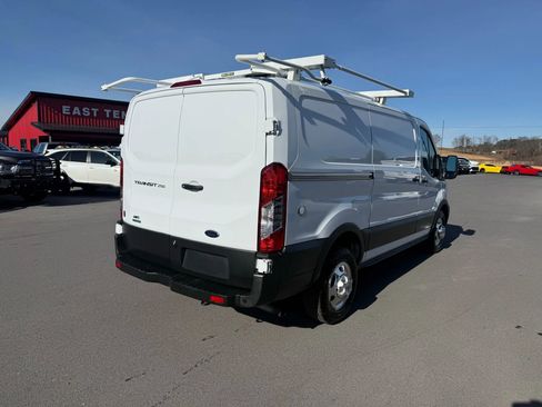Used 2021 Ford Transit 250 Low Roof AWD image 4