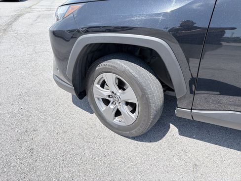 Used 2023 Toyota RAV4 LE AWD/4WD image 3