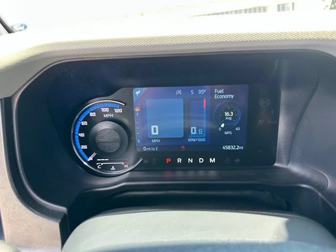 Used 2022 Ford Bronco Badlands w/ Sasquatch Package AWD/4WD image 25
