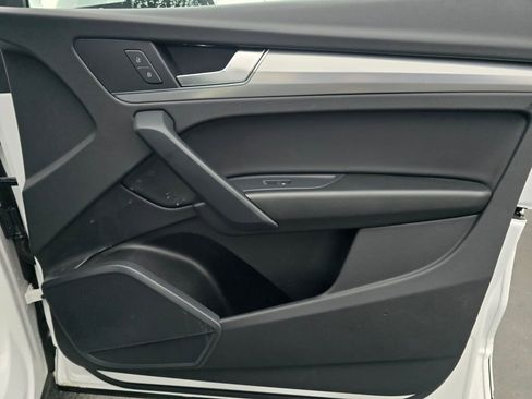 Used 2025 Audi Q5 2.0T Premium image 25