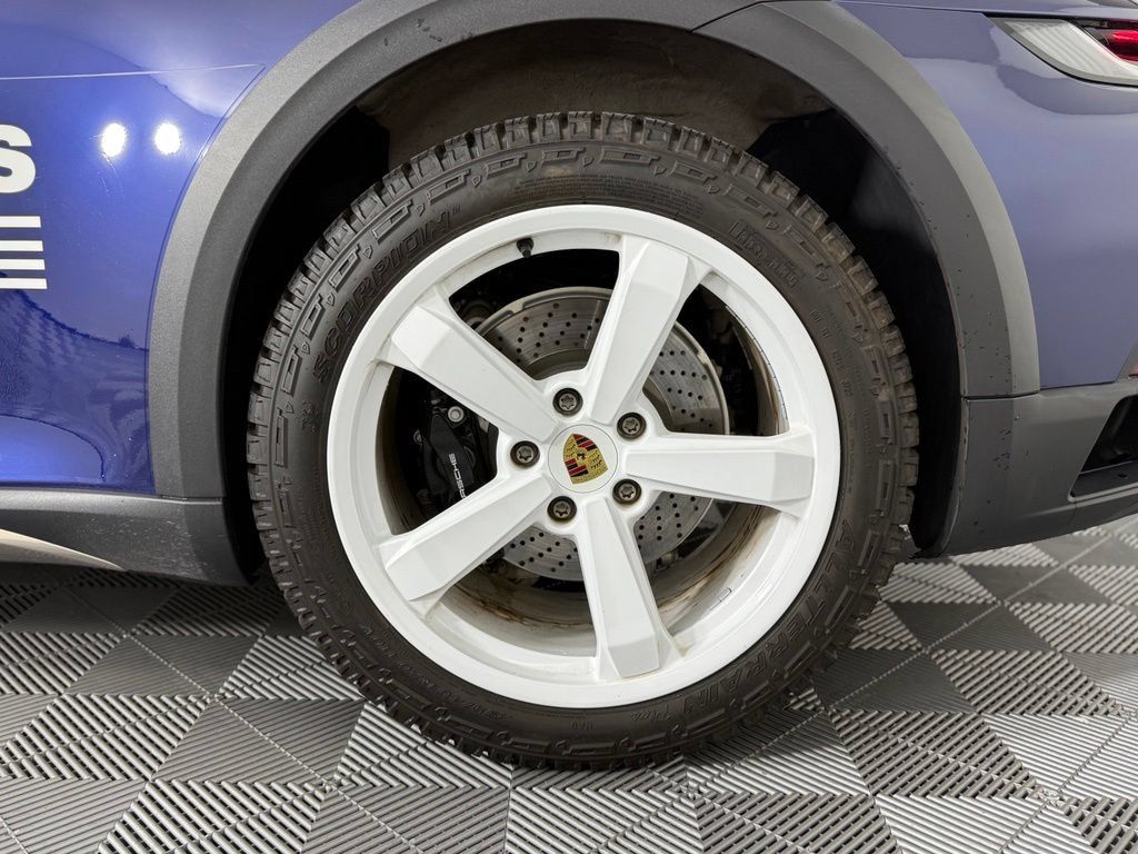 Used 2024 Porsche 911 Dakar AWD/4WD image 15