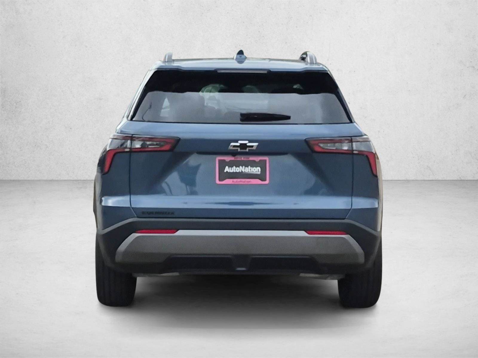New 2027 Chevrolet Equinox LT w/ Midnight Edition FWD image 8