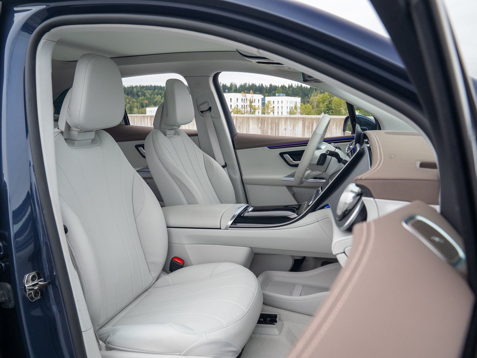 Certified 2023 Mercedes-Benz EQE 350+ 4MATIC SUV image 30