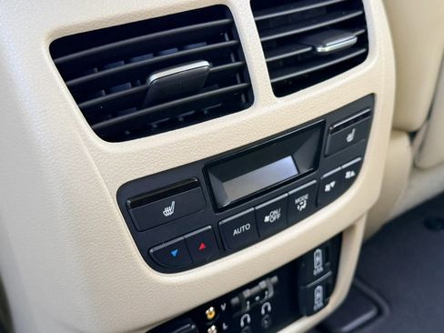 Used 2017 Acura MDX SH-AWD image 26