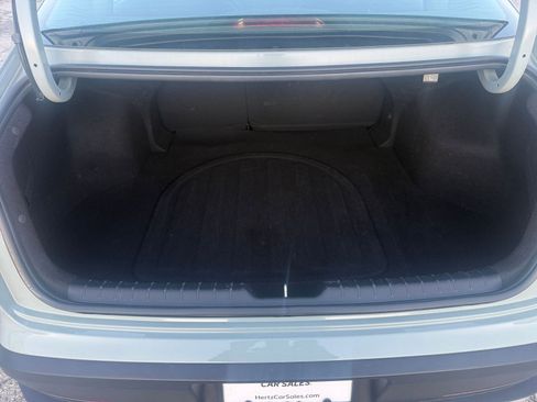 Used 2025 Kia K4 LXS image 31