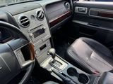 Used 2006 Lincoln Zephyr image 5