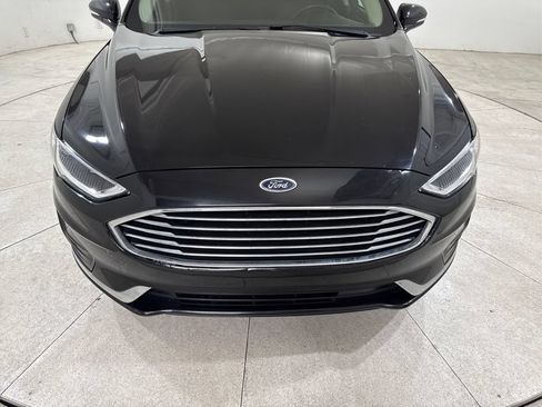 Used 2020 Ford Fusion SEL FWD image 18