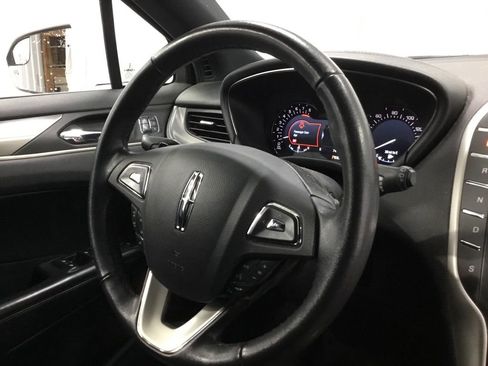 Used 2018 Lincoln MKC Premiere image 31