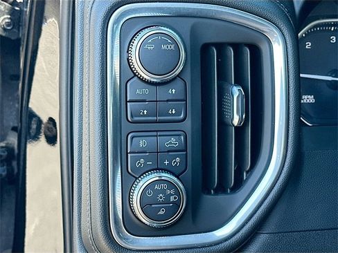 Used 2022 GMC Sierra 2500 SLT image 10