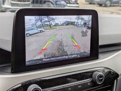 Used 2021 Ford Escape SE image 23