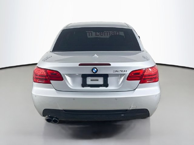 Used 2011 BMW 328i Convertible RWD image 6