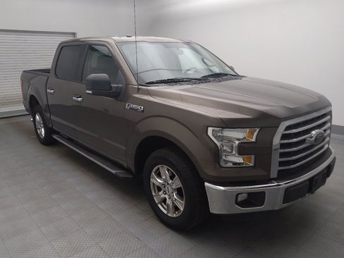 Used 2015 Ford F150 XLT w/ Equipment Group 302A Luxury RWD image 13