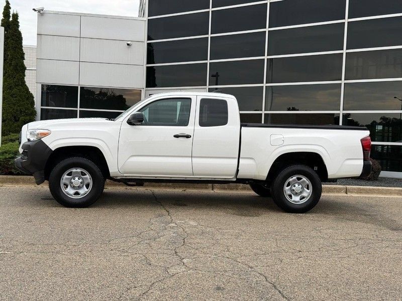 Used 2021 Toyota Tacoma SR AWD/4WD image 6