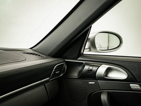 Used 2005 Porsche 911 Carrera S image 46