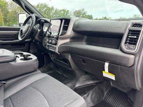 New 2026 RAM 3500 Tradesman w/ Chrome Appearance Group A AWD/4WD image 38