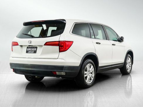 Used 2016 Honda Pilot LX image 5