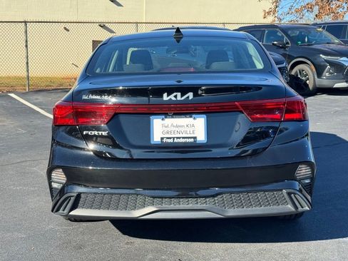 Certified 2023 Kia Forte LXS image 4