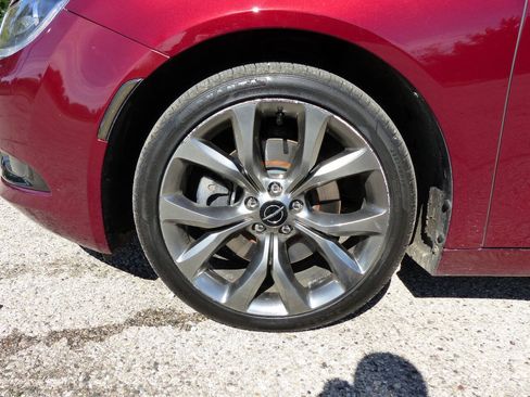 Used 2016 Chrysler 200 S FWD image 14