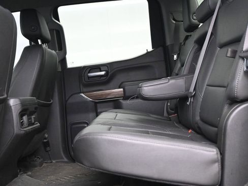 Used 2021 Chevrolet Silverado 1500 LT Trail Boss w/ Convenience Package II AWD/4WD image 12