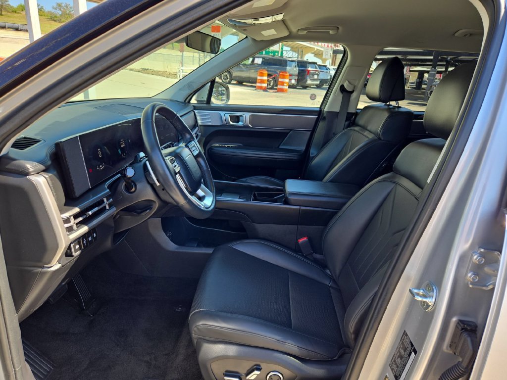 Used 2026 Hyundai Santa Fe SEL FWD image 9