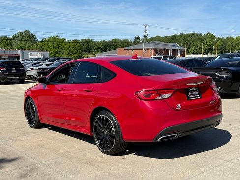 Used 2016 Chrysler 200 S w/ Navigation & Sound Group I AWD/4WD image 4