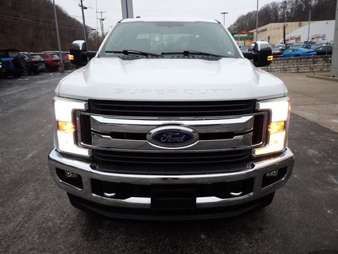 Used 2017 Ford F250 XLT w/ XLT Premium Package image 10