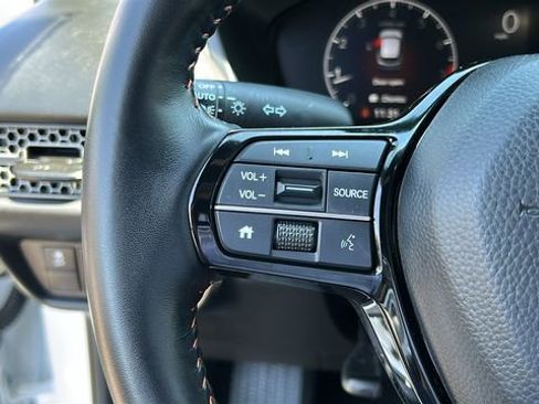 Used 2025 Honda HR-V Sport image 12