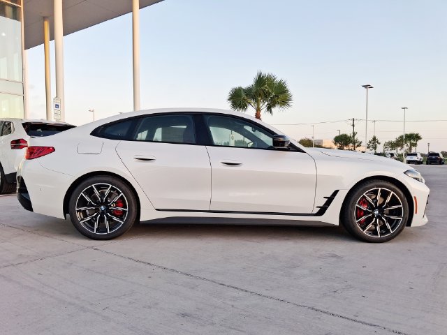 New 2026 BMW 430i xDrive w/ M Sport Package AWD/4WD image 8