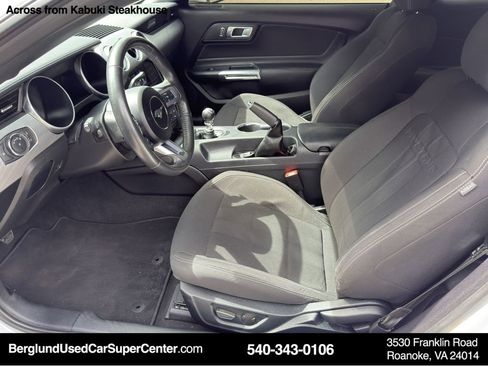 Used 2022 Ford Mustang GT image 10