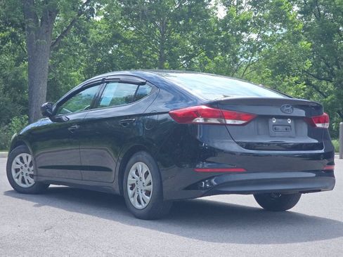 Used 2018 Hyundai Elantra SE FWD image 10
