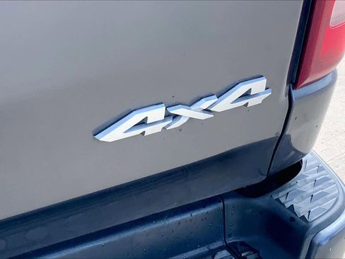 Used 2021 RAM 1500 Laramie w/ Laramie Southwest Edition image 9