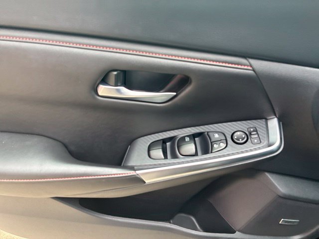 Used 2024 Nissan Sentra SR w/ SR Premium Package FWD image 21