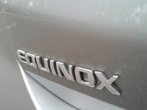 Used 2023 Chevrolet Equinox LS FWD image 32
