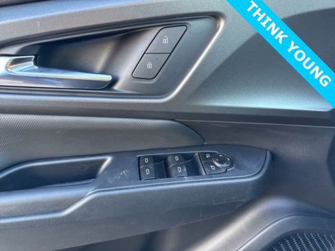 New 2026 Chevrolet Equinox EV LT image 19