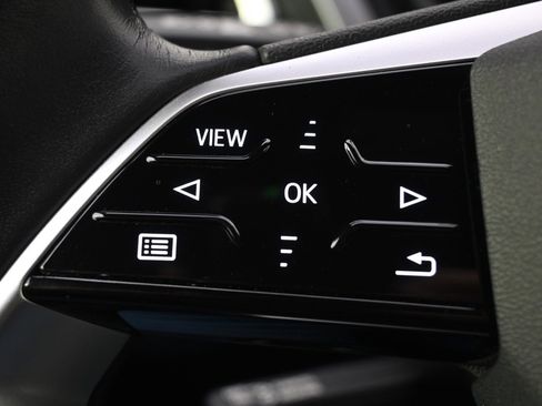 Used 2022 Audi Q4 e-tron Premium w/ Convenience Package image 34