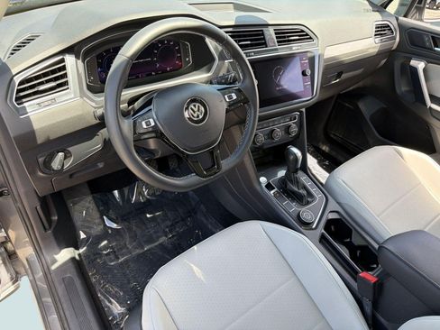 Used 2021 Volkswagen Tiguan SEL w/ 2-Row Tiguan MDO Package AWD/4WD image 31