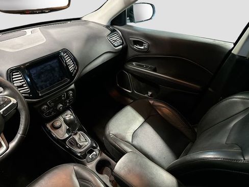 Used 2018 Jeep Compass Limited w/ Navigation Group image 23