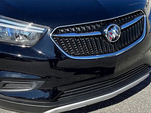 Used 2022 Buick Encore Preferred w/ Safety Package image 32